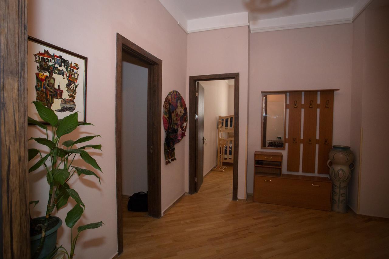Guesthouse Hillside Tbilisi Exterior foto